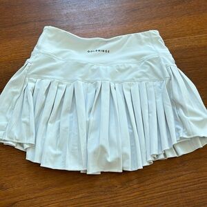 White gold hinge skirt